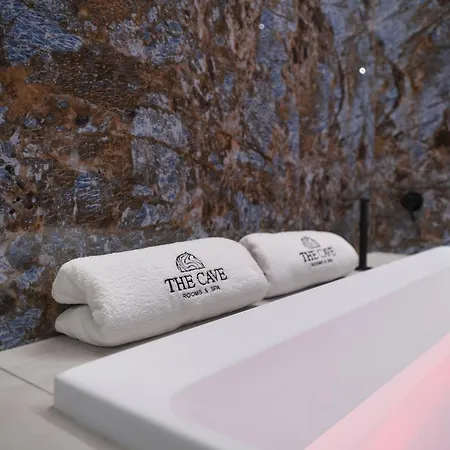 Penzion The Cave Vieste